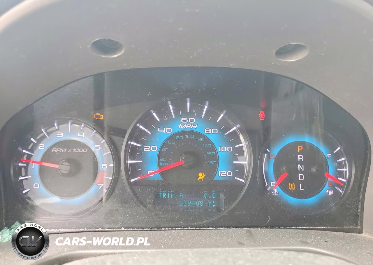 2010 Ford Fusion S VIN:3FAHP0GA1AR402436 - 9
