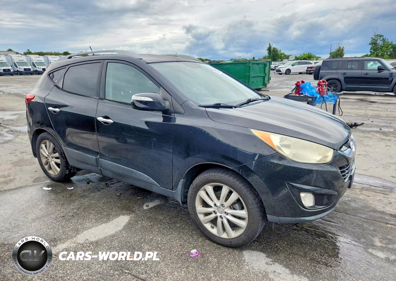 2010 Hyundai Tucson Limited VIN:KM8JU3AC4AU074353 - 4