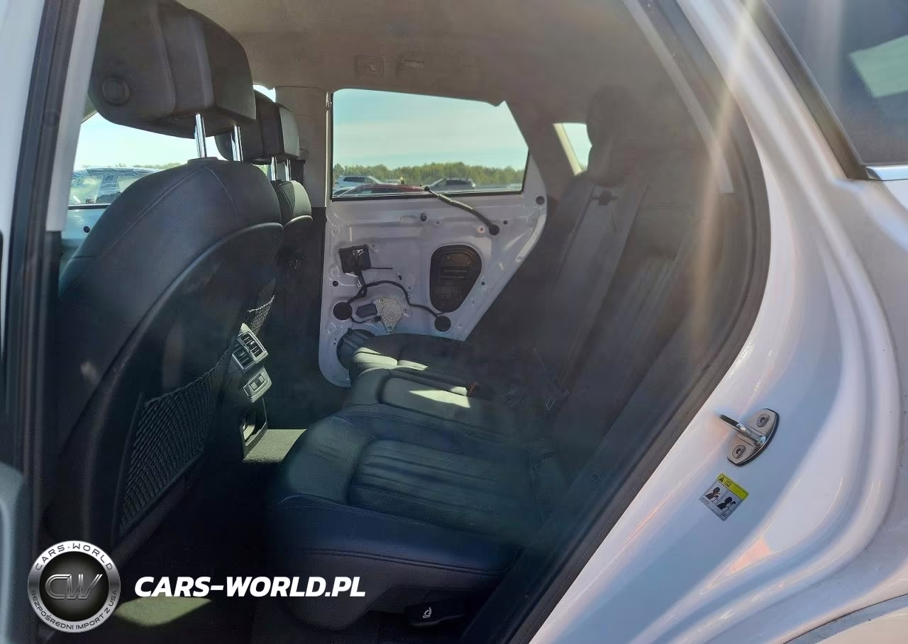 2019 Audi Q5 Premium VIN:WA1ANAFY4K2110298 - 11