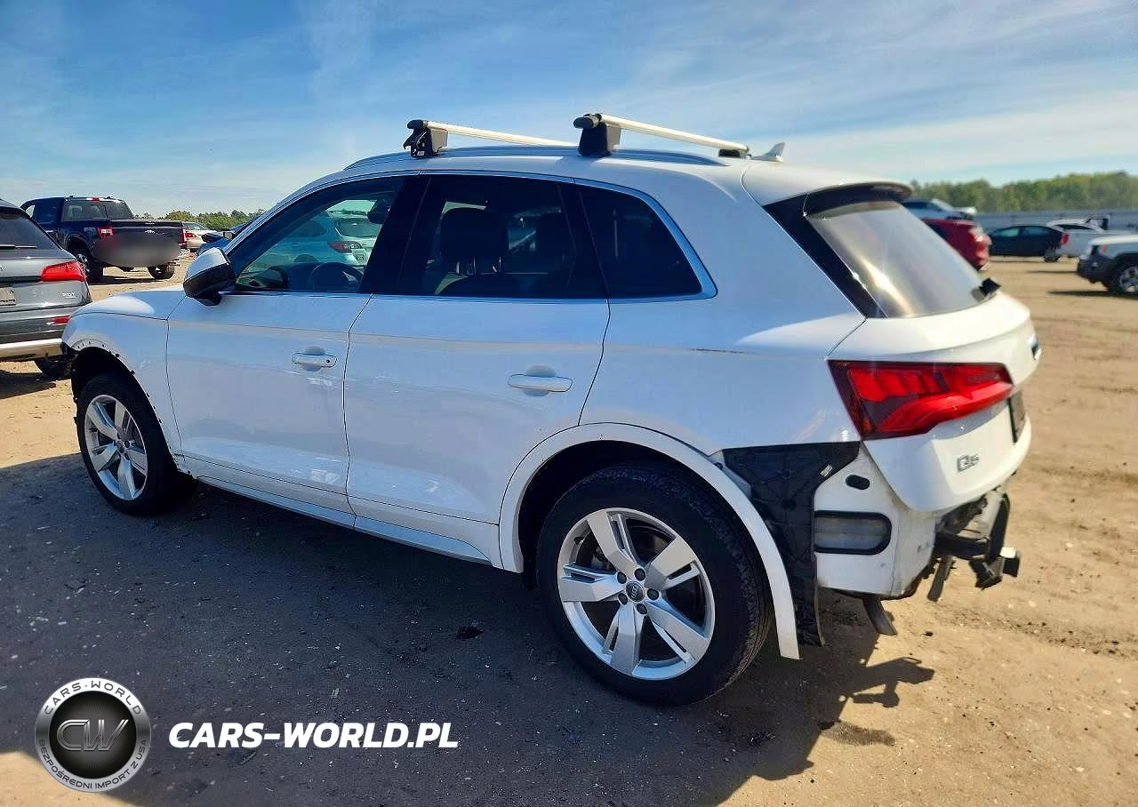 2019 Audi Q5 Premium VIN:WA1ANAFY4K2110298 - 2