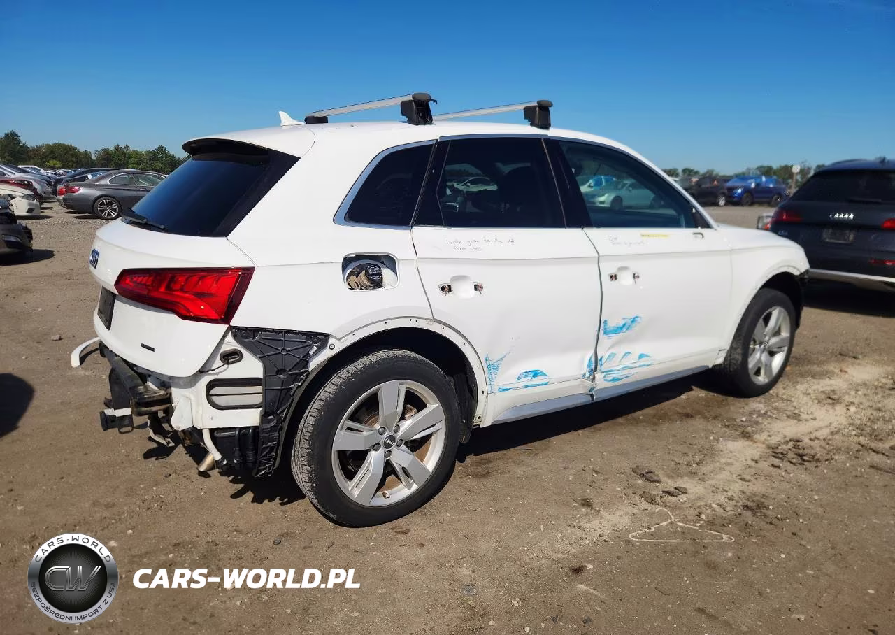2019 Audi Q5 Premium VIN:WA1ANAFY4K2110298 - 3