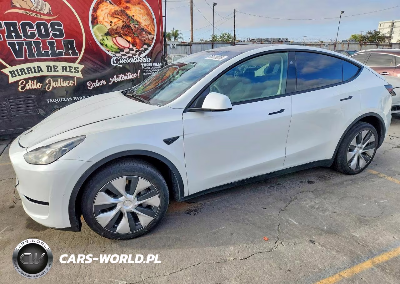 2024 Tesla Model Y – zdjęcie 1 z 13