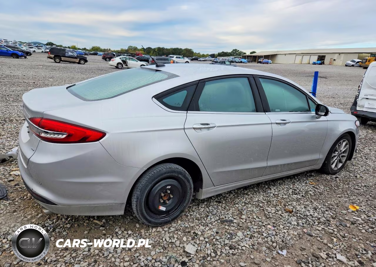 2017 Ford Fusion Se VIN:3FA6P0H71HR390664 - 3
