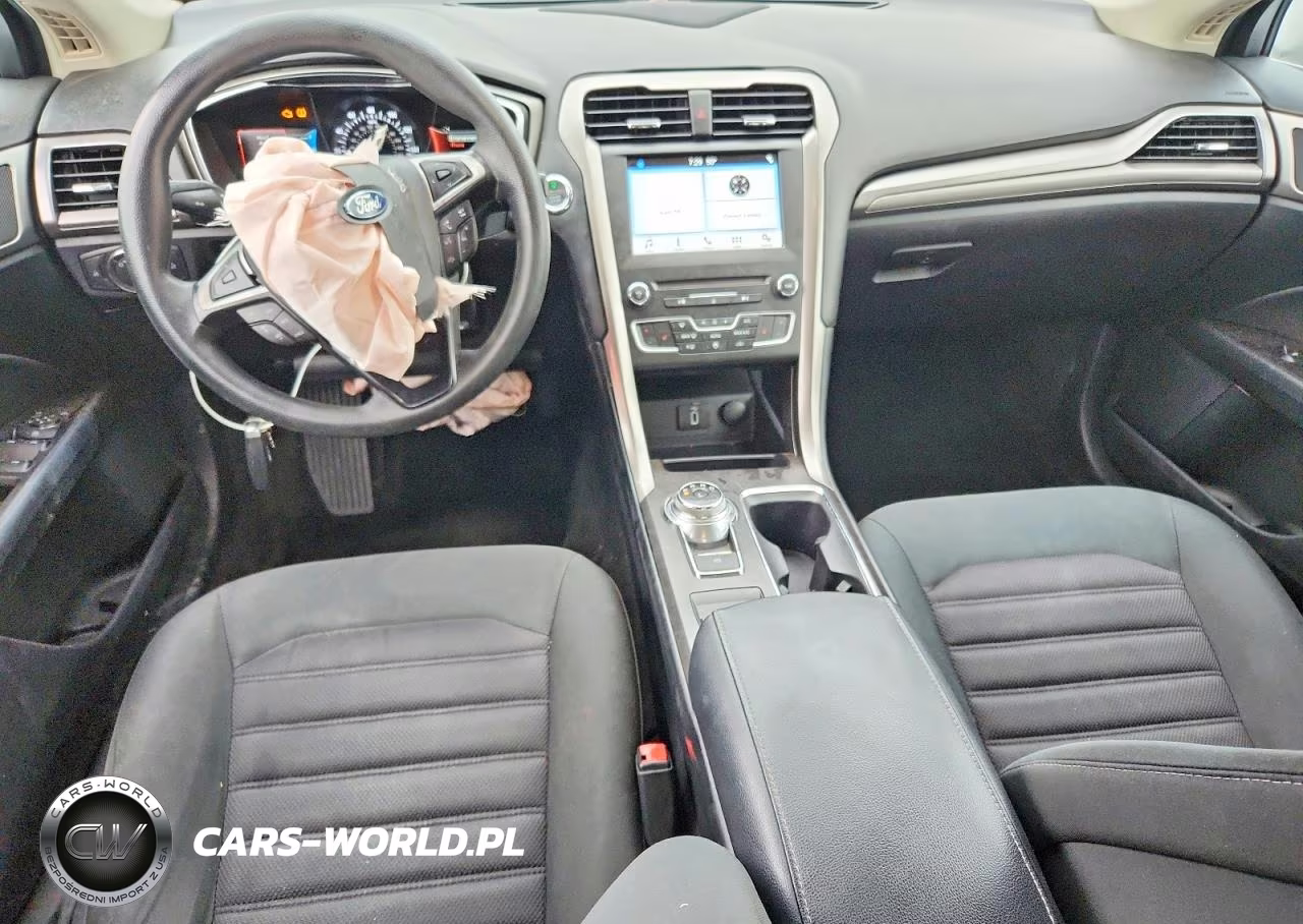 2017 Ford Fusion Se VIN:3FA6P0H71HR390664 - 8