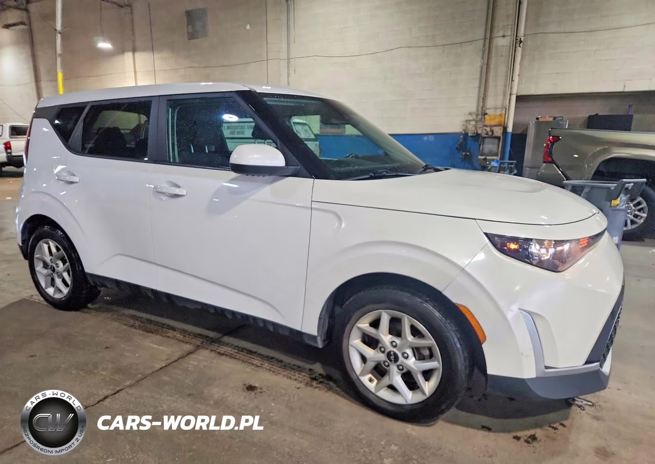 2023 Kia Soul Lx VIN:KNDJ23AU3P7861692 - 4