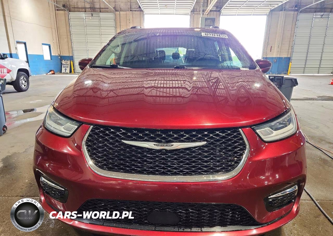 2022 Chrysler Pacifica Touring L VIN:2C4RC1BG9NR217915 - 5