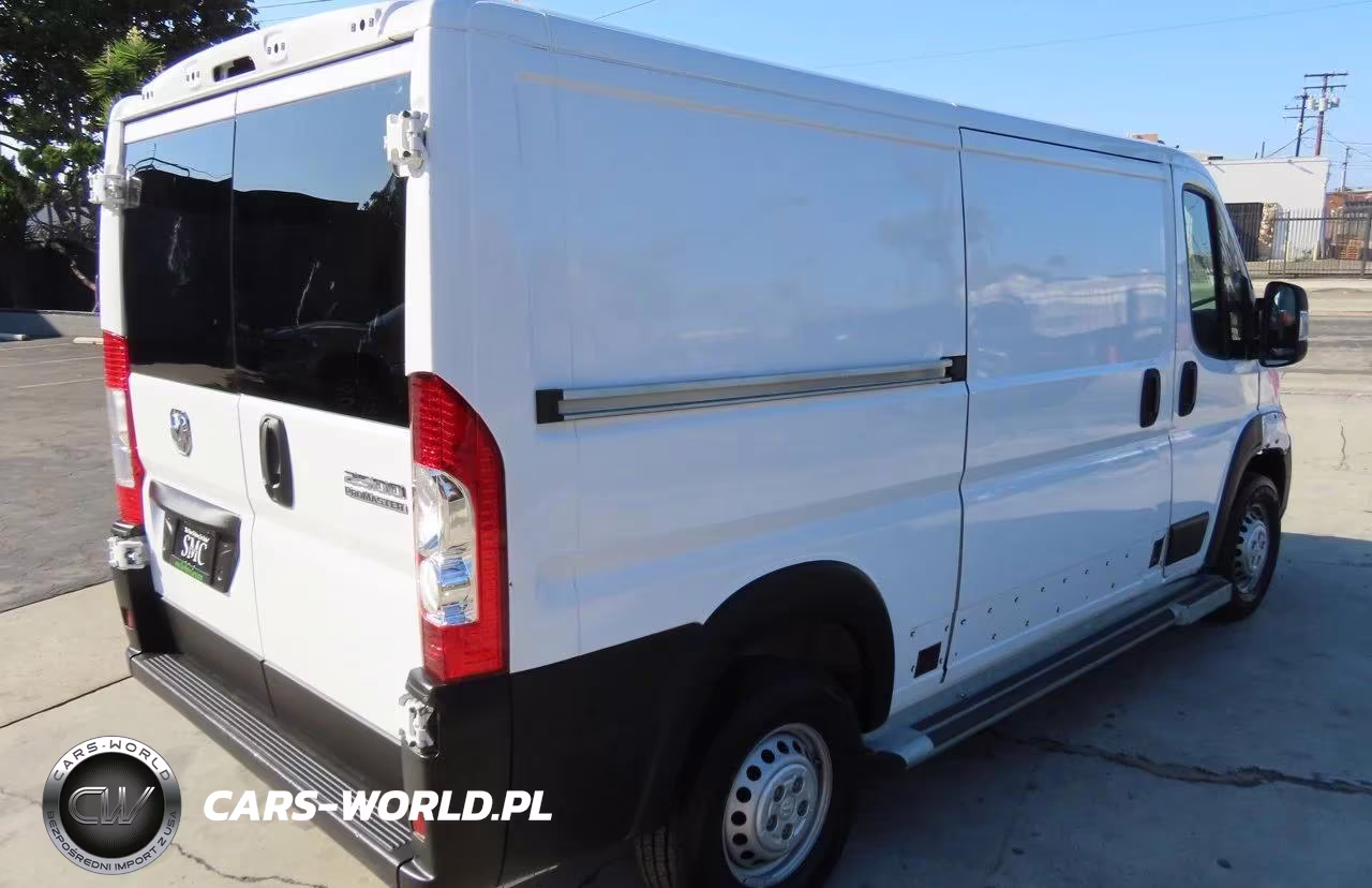 2025 Ram Promaster 2500 Delivery Van VIN:3C6LRVVG2SE542529 - 3