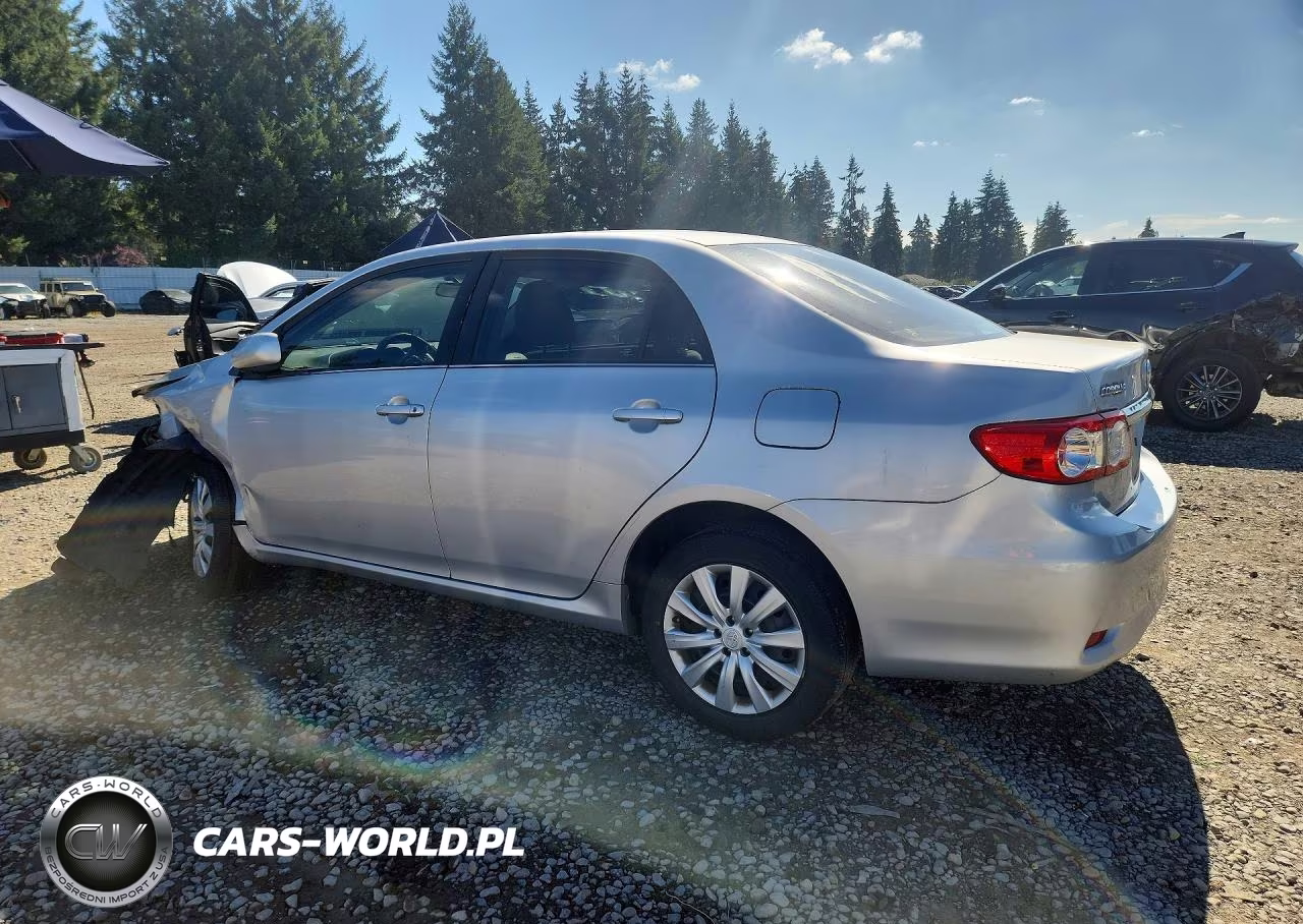 2013 Toyota Corolla Le VIN:2T1BU4EE8DC921922 - 2