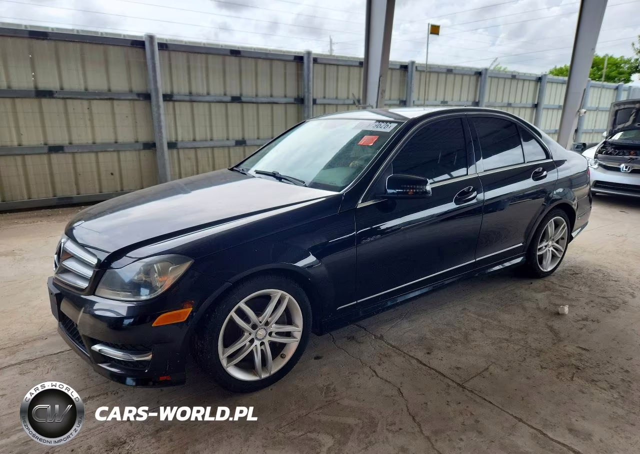2013 Mercedes-Benz C 300 4Matic VIN:WDDGF8AB7DR276727 - 1