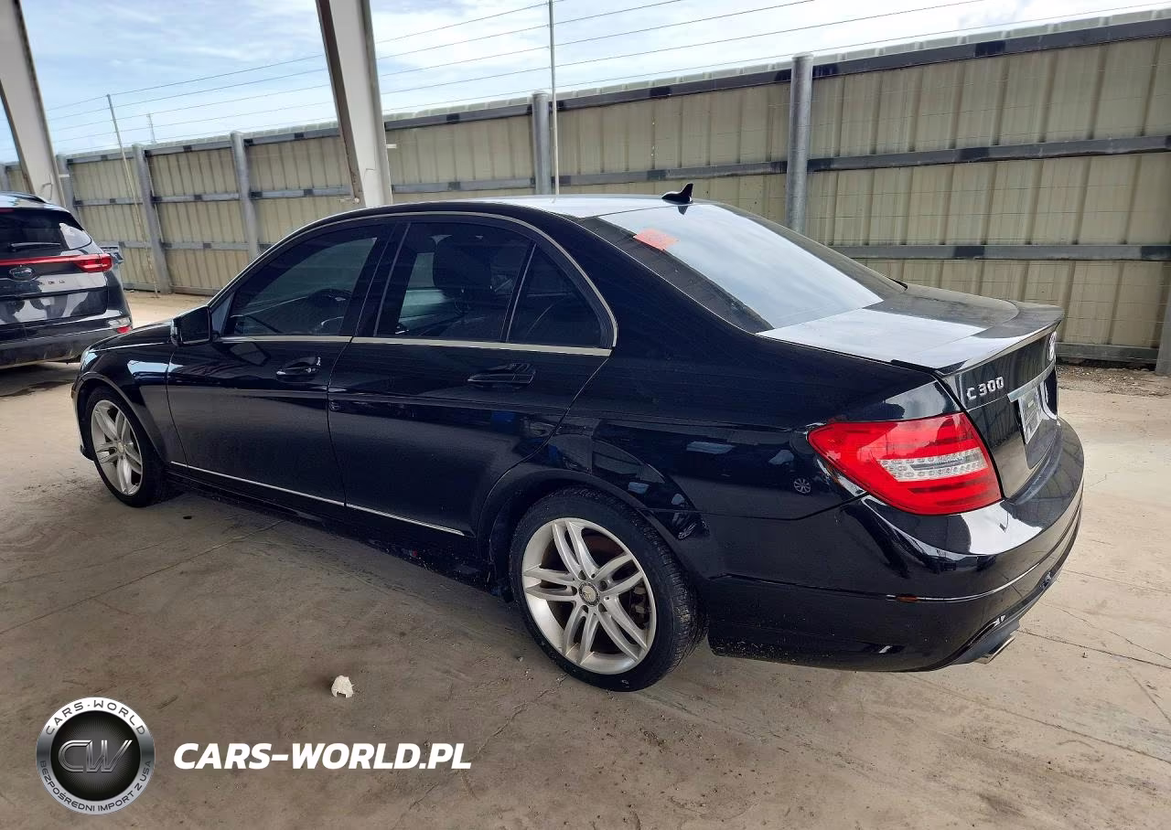 2013 Mercedes-Benz C 300 4Matic VIN:WDDGF8AB7DR276727 - 2