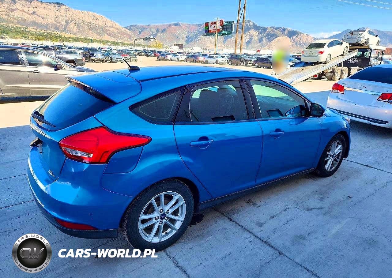 2016 Ford Focus VIN:1FADP3K22GL362777 - 3