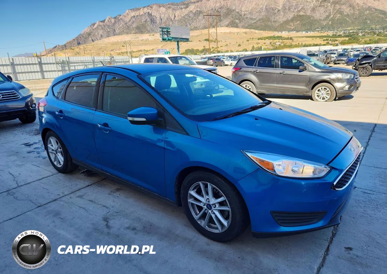 2016 Ford Focus VIN:1FADP3K22GL362777 - 4