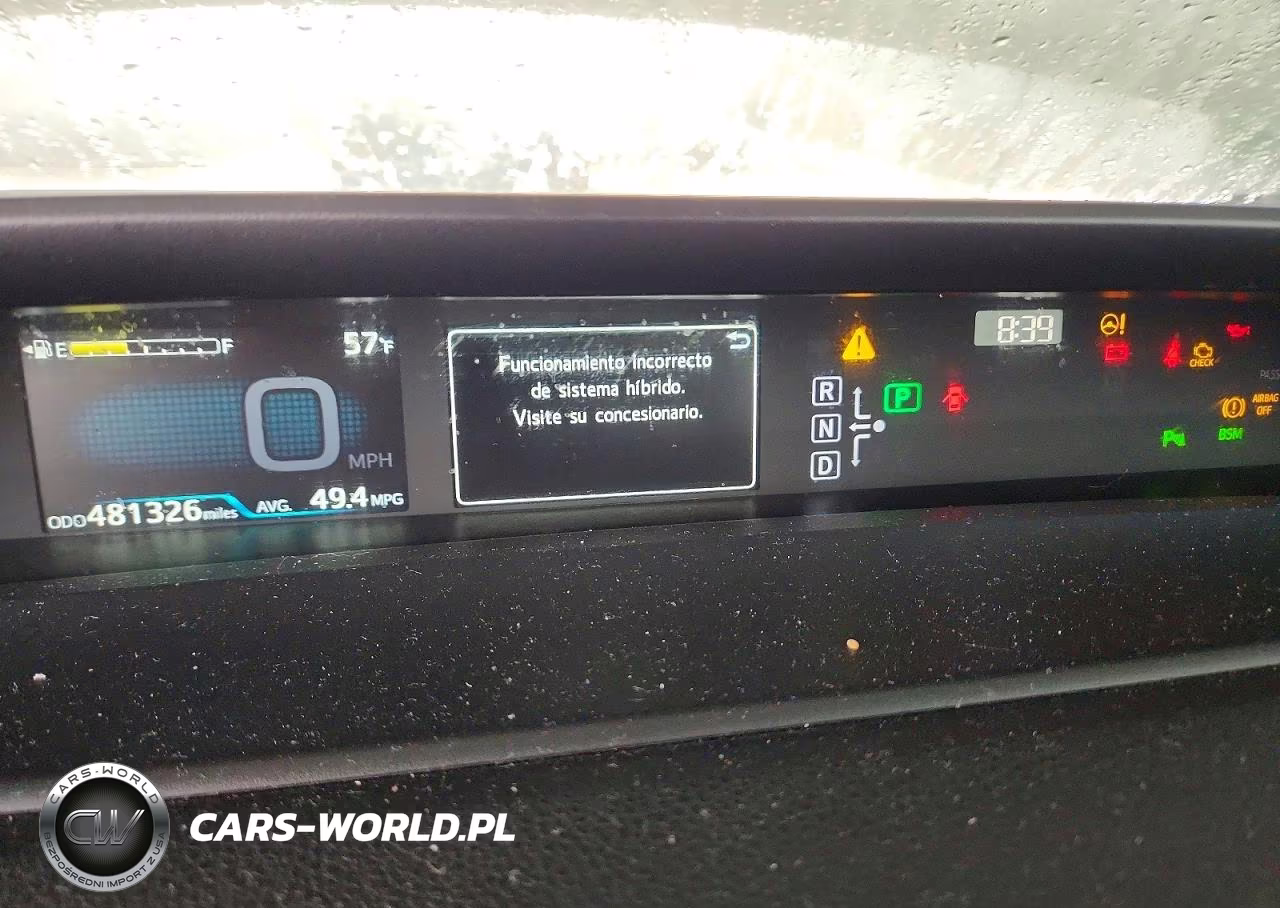 2018 Toyota Prius Three Touring VIN:JTDKARFU0J3065127 - 9