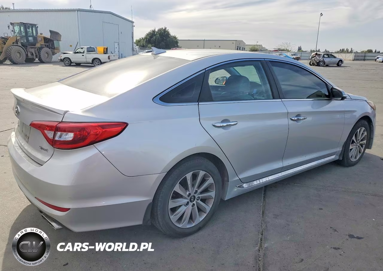 2017 Hyundai Sonata Sport VIN:5NPE34AF7HH442375 - 3