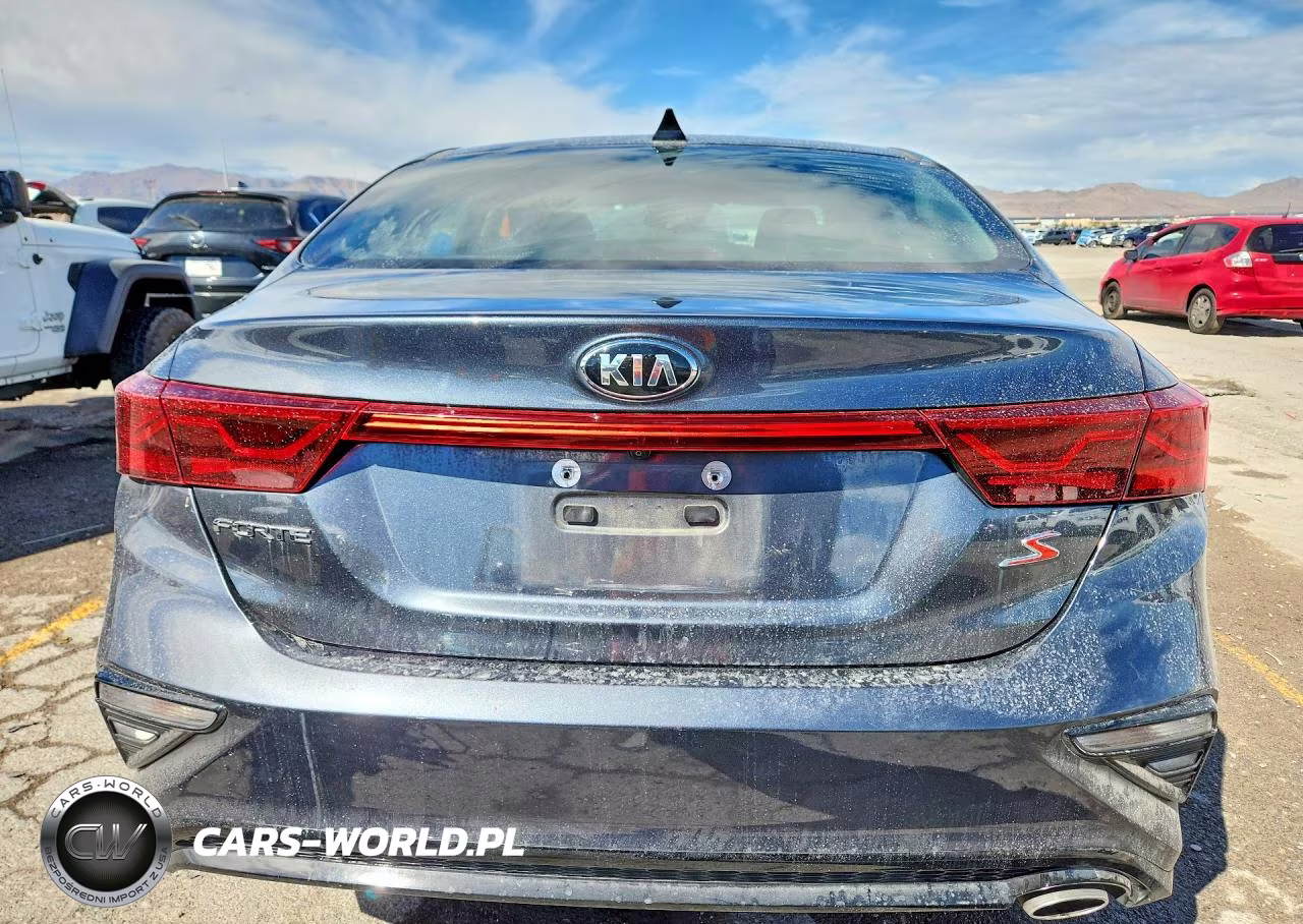 2019 Kia Forte S VIN:3KPF34AD4KE087101 - 6