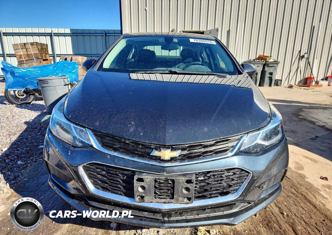 2017 Chevrolet Cruze Lt VIN:1G1BE5SM7H7235076 - 5