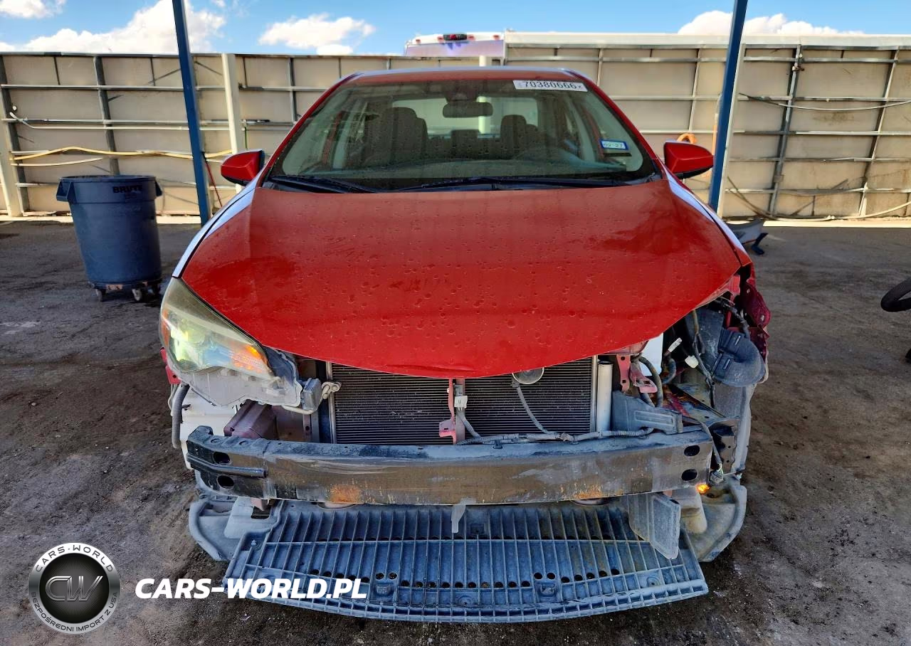 2018 Toyota Corolla Le VIN:5YFBURHE8JP816401 - 5