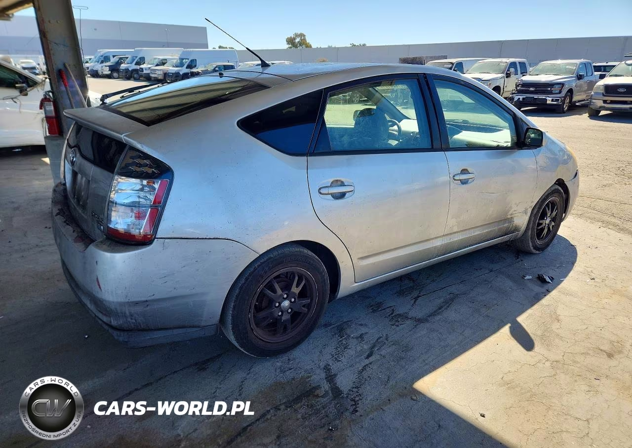 2005 Toyota Prius Base VIN:JTDKB20U057040983 - 3