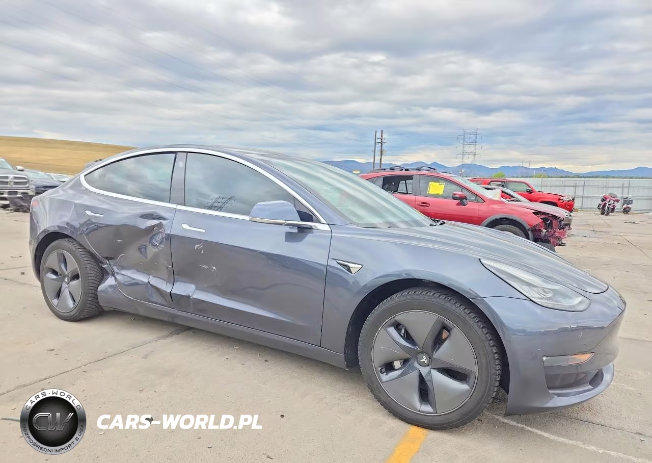 2019 Tesla Model 3 VIN:5YJ3E1EA5KF434344 - 4