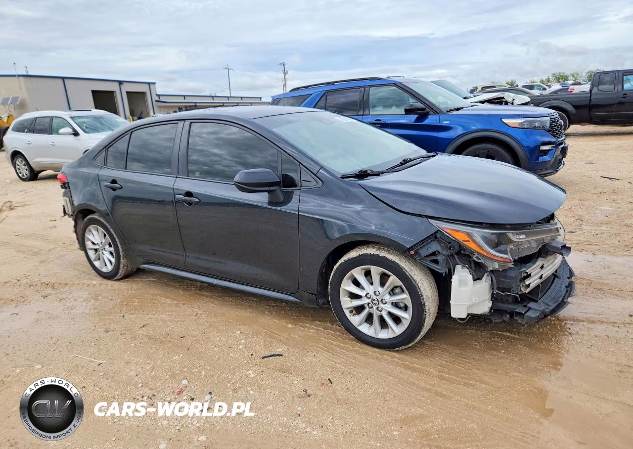 2020 Toyota Corolla Le VIN:JTDHPRAE3LJ002644 - 4