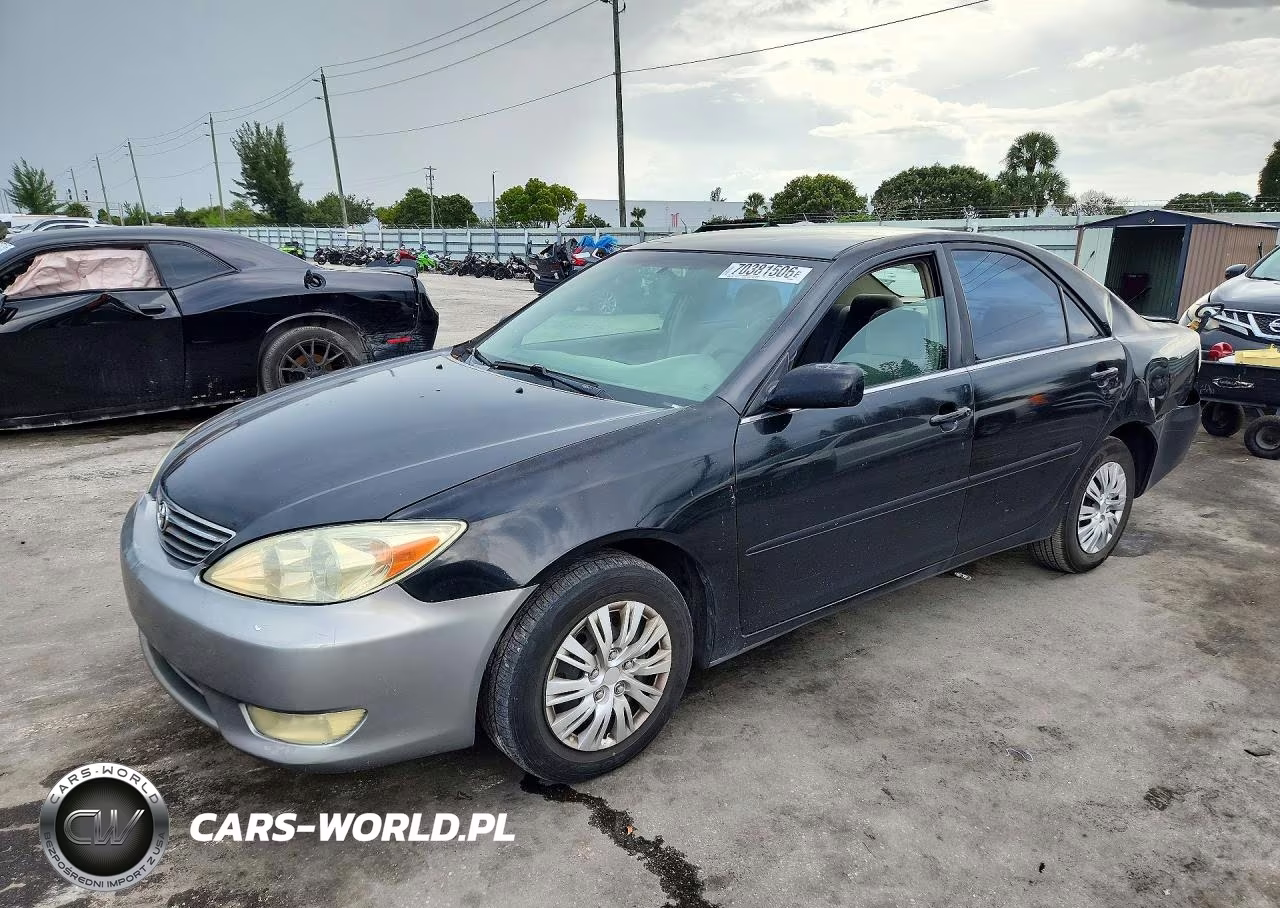 2004 Toyota Camry Le VIN:4T1BE32K54U333329 - 1