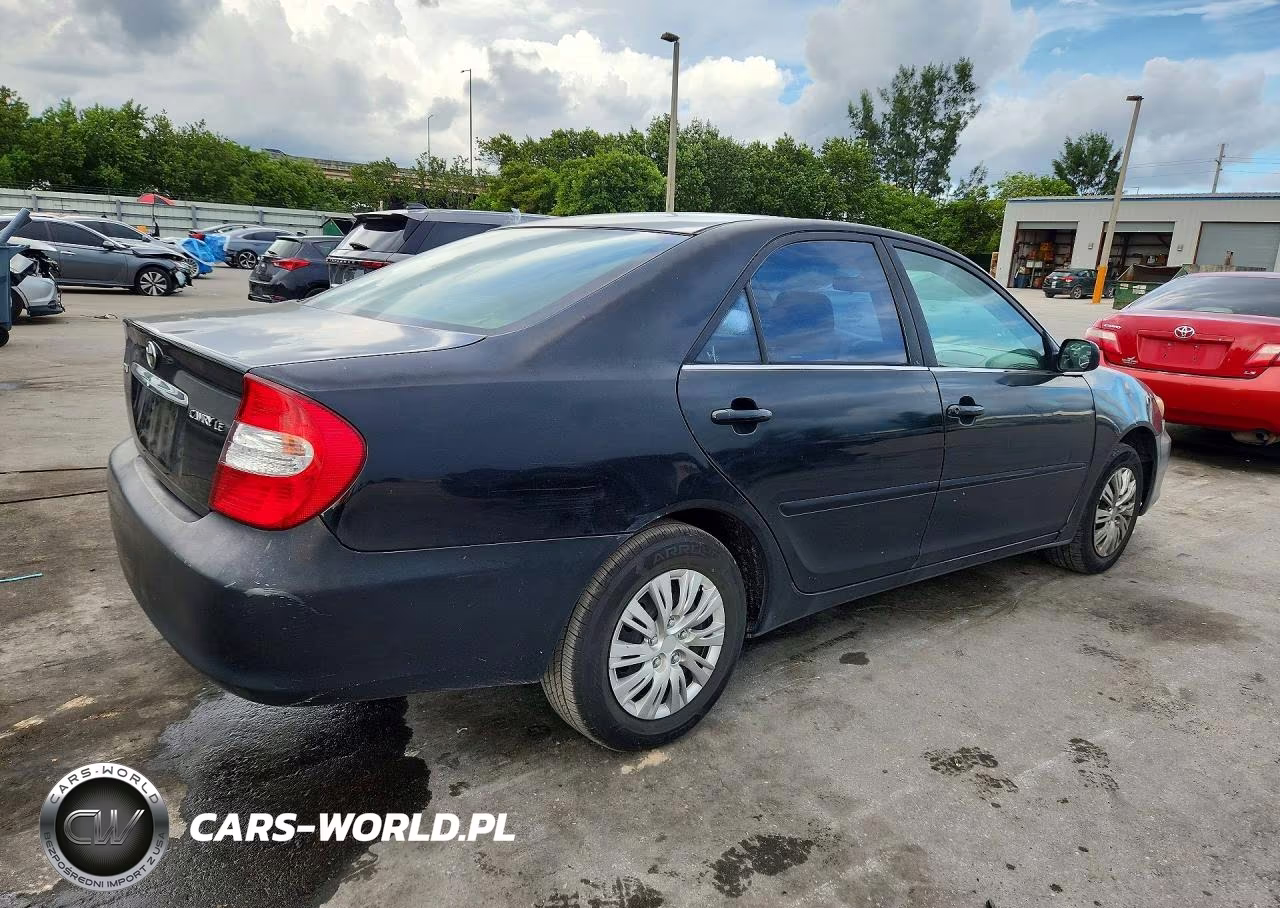 2004 Toyota Camry Le VIN:4T1BE32K54U333329 - 3