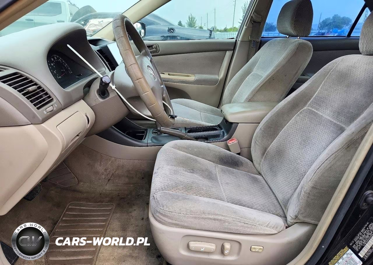 2004 Toyota Camry Le VIN:4T1BE32K54U333329 - 7