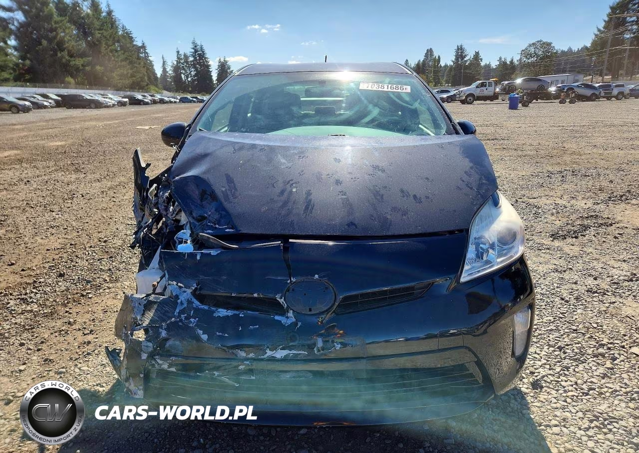 2013 Toyota Prius Three VIN:JTDKN3DU4D5627298 - 5