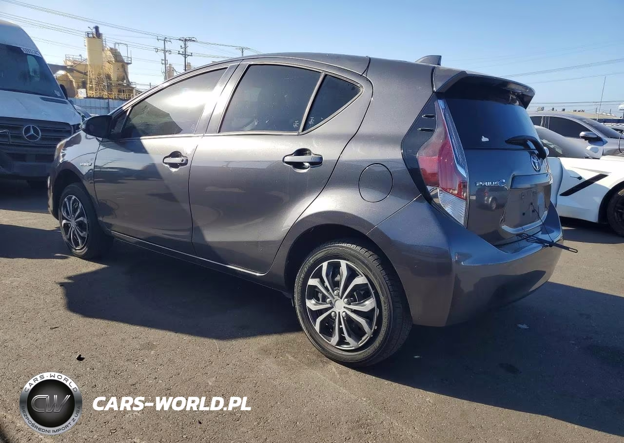 2016 Toyota Prius C One VIN:JTDKDTB34G1122631 - 2