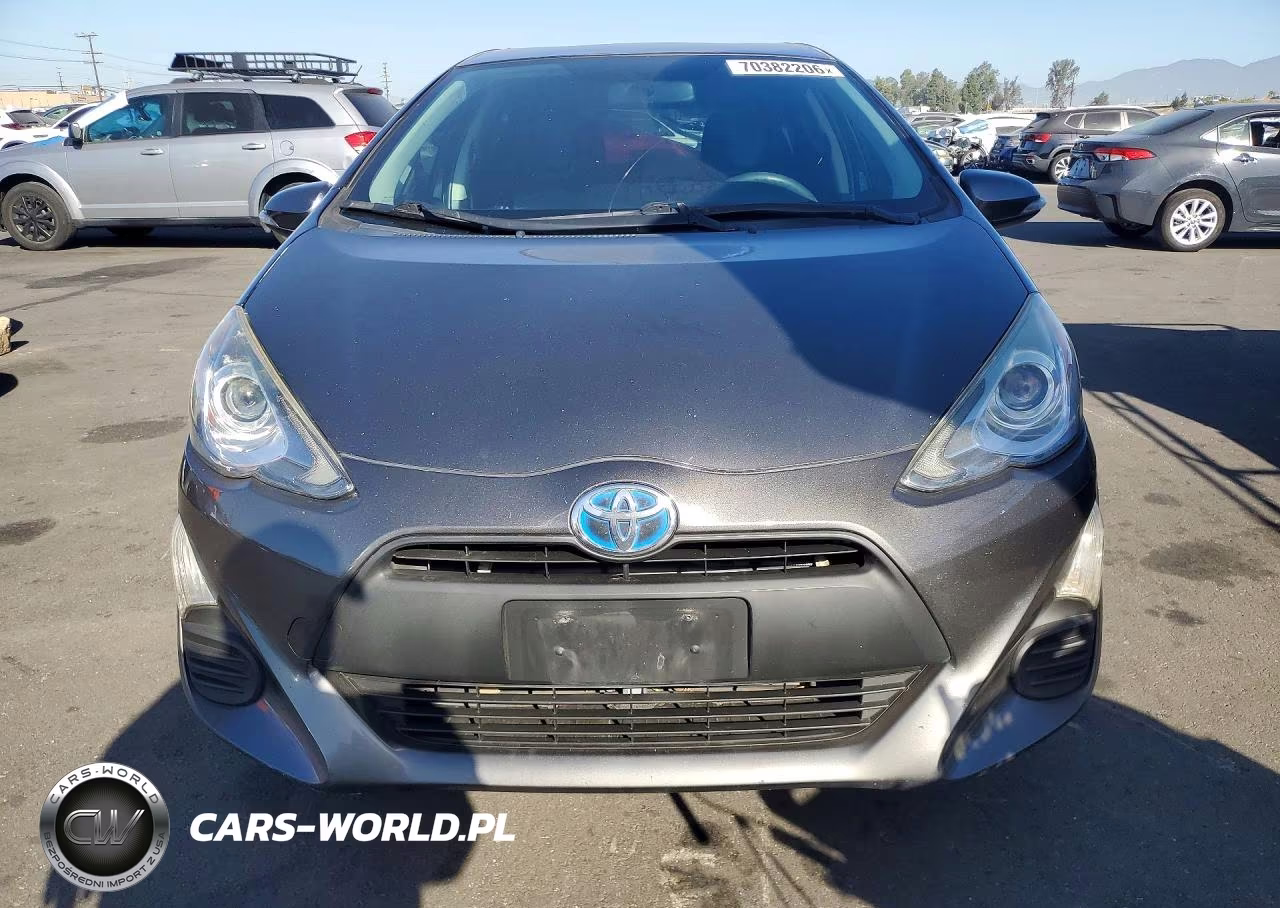 2016 Toyota Prius C One VIN:JTDKDTB34G1122631 - 5