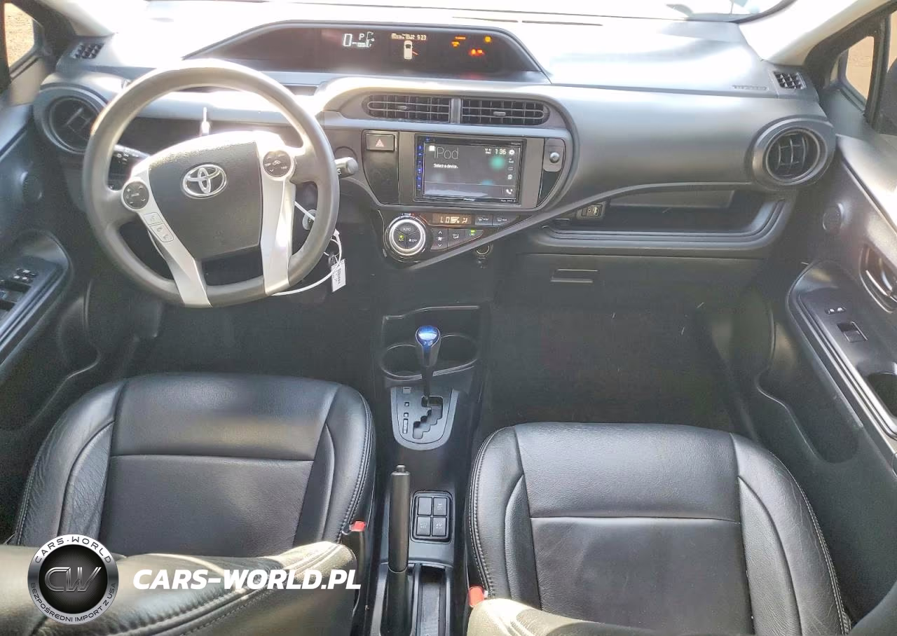 2016 Toyota Prius C One VIN:JTDKDTB34G1122631 - 8
