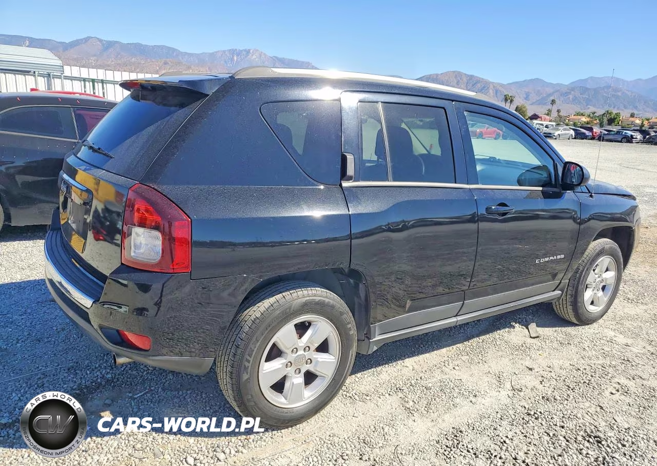 2014 Jeep Compass Sport VIN:1C4NJCBA1ED696717 - 3