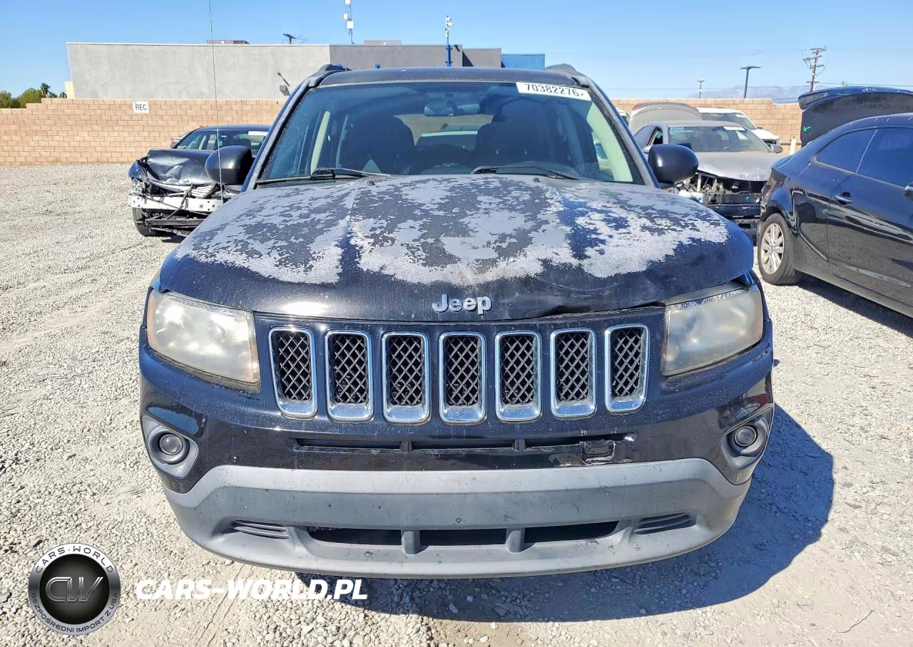 2014 Jeep Compass Sport VIN:1C4NJCBA1ED696717 - 5