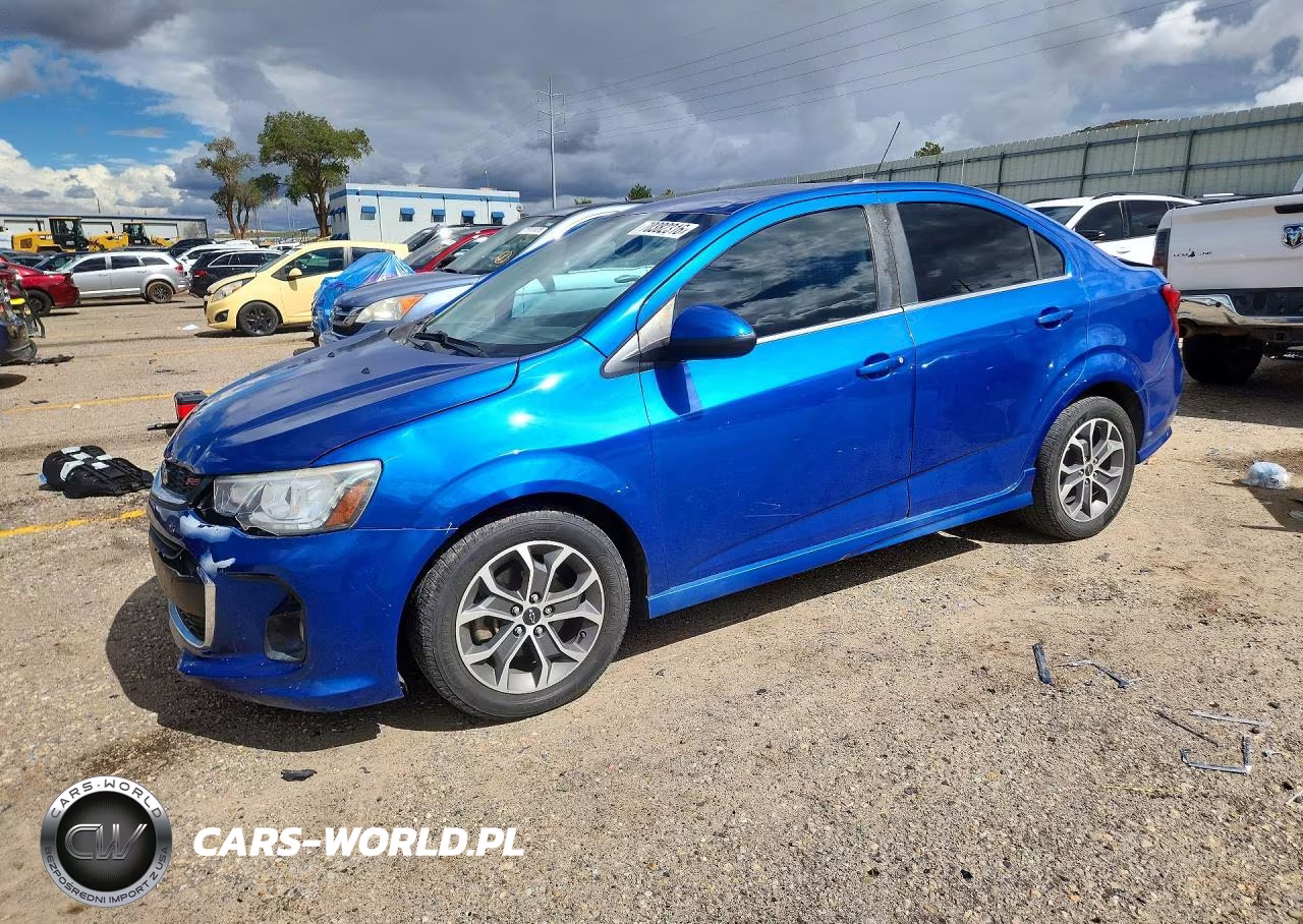 2018 Chevrolet Sonic Lt – zdjęcie 1 z 12
