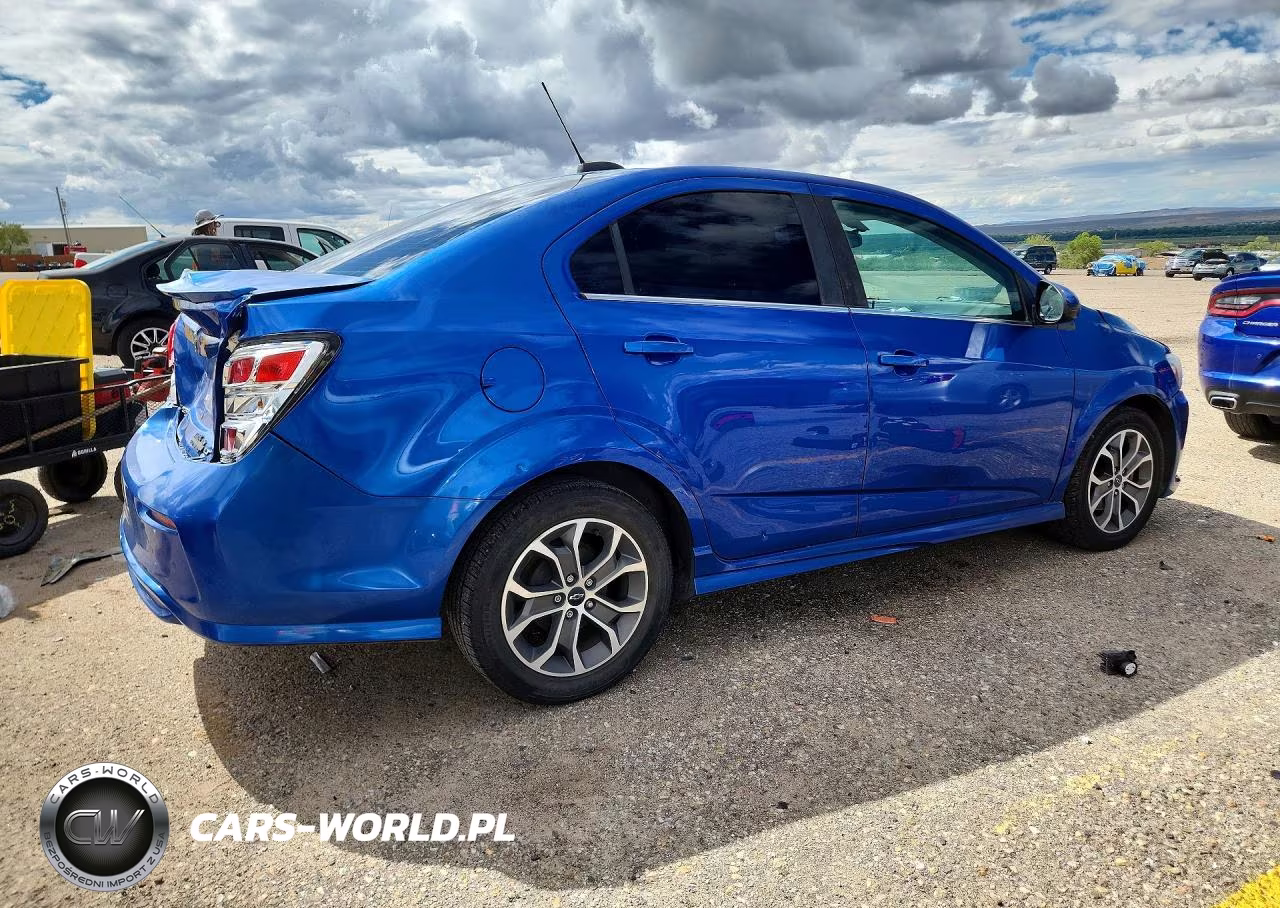 2018 Chevrolet Sonic Lt VIN:1G1JD5SH0J4114527 - 3