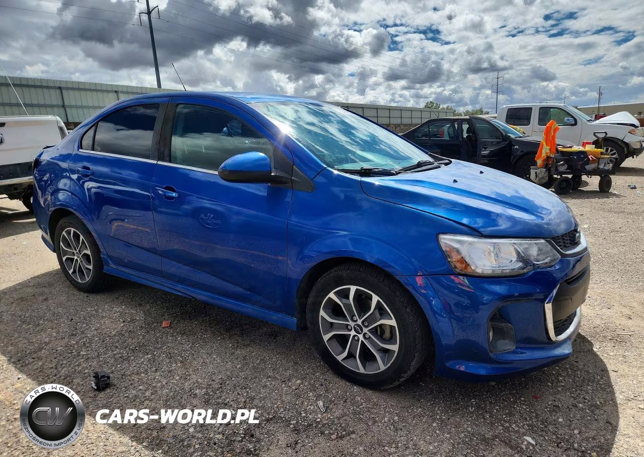 2018 Chevrolet Sonic Lt VIN:1G1JD5SH0J4114527 - 4