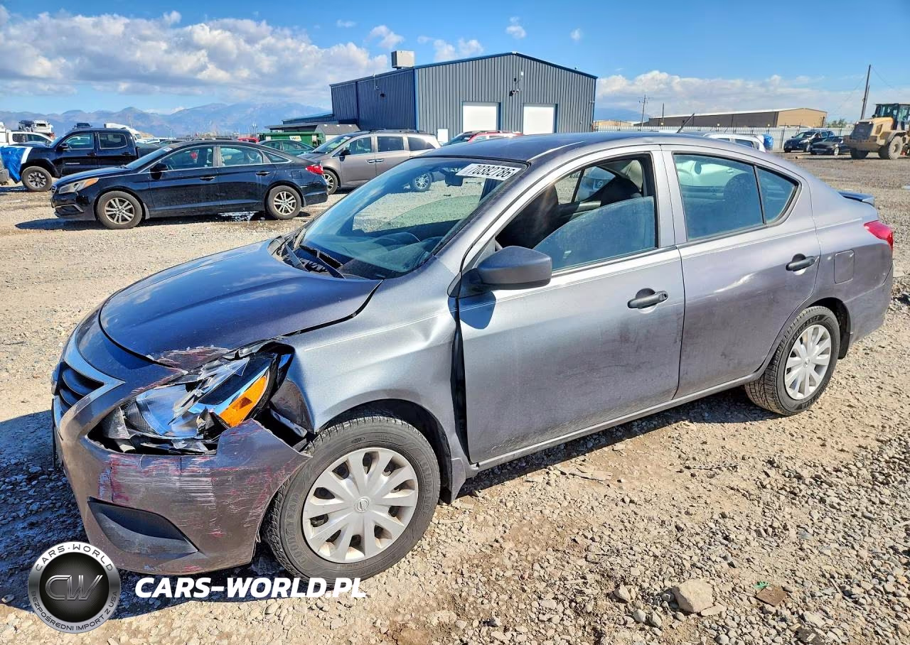 2017 Nissan Versa 1.6 S Plus