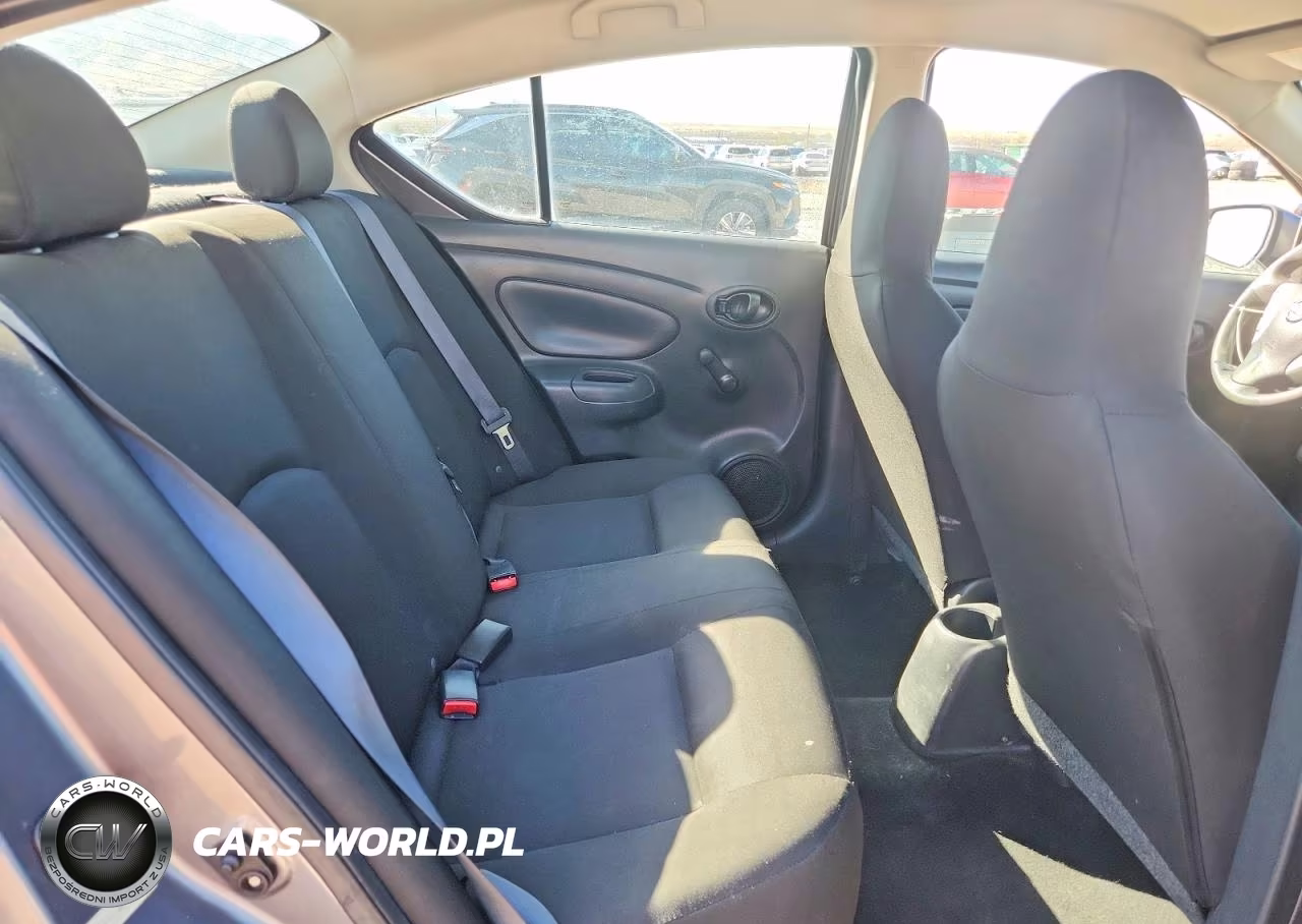 2017 Nissan Versa 1.6 S Plus VIN:3N1CN7AP3HL847342 - 10
