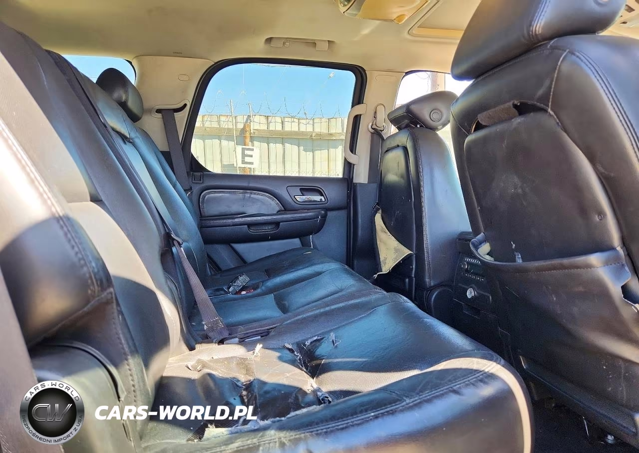 2007 Cadillac Escalade Luxury VIN:1GYFK63837R218457 - 11