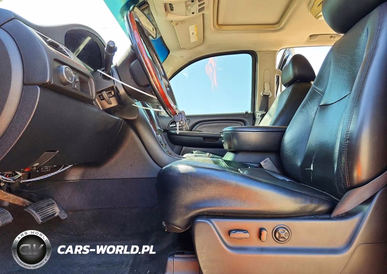 2007 Cadillac Escalade Luxury VIN:1GYFK63837R218457 - 7