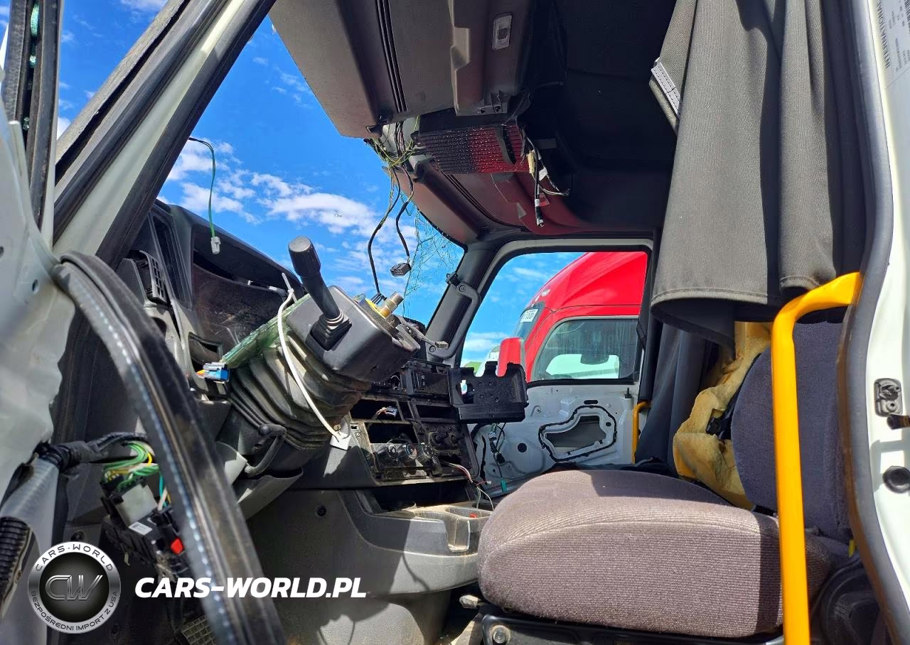 2023 International Lt62F Semi Truck VIN:3HSDZAPR4PN190069 - 7