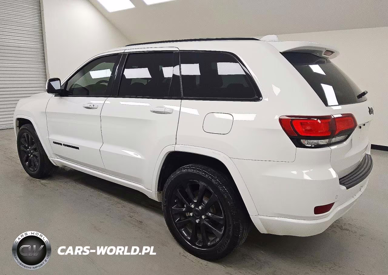 2019 Jeep Grand Cherokee Laredo VIN:1C4RJEAG0KC776868 - 2