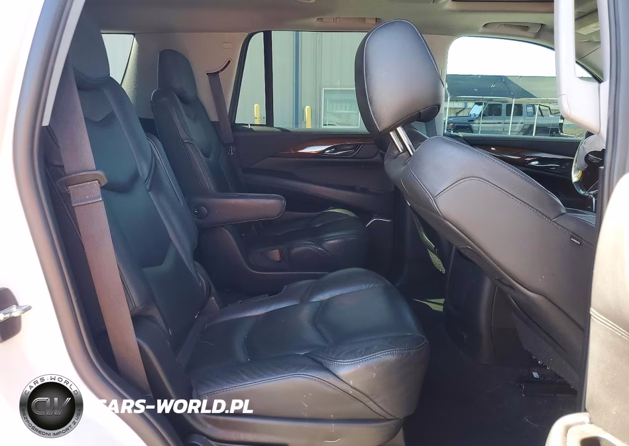 2020 Cadillac Escalade Luxury VIN:1GYS3BKJ2LR133967 - 11
