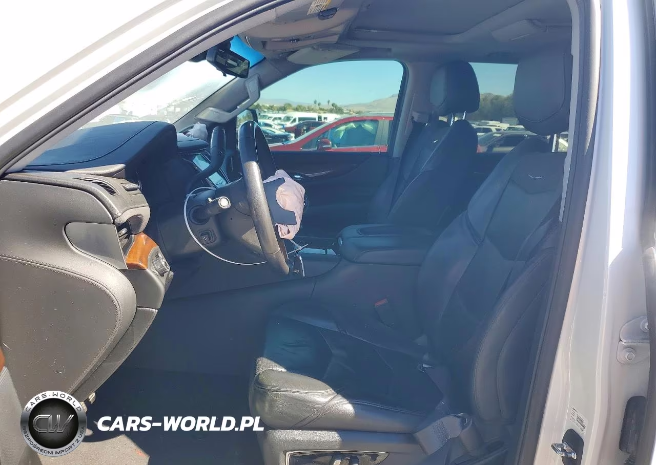 2020 Cadillac Escalade Luxury VIN:1GYS3BKJ2LR133967 - 7