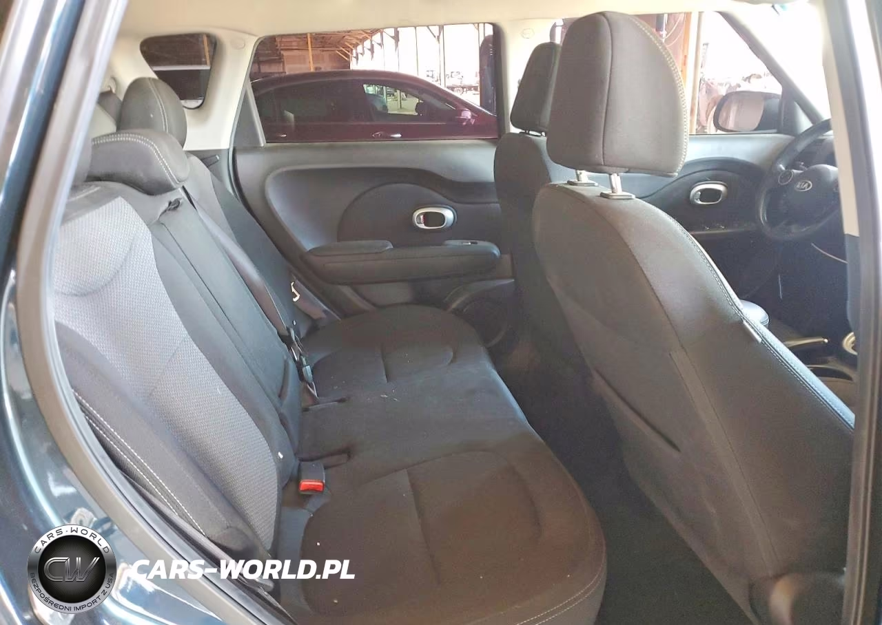 KIA SOUL + VIN:KNDJP3A57J7531944 - 10