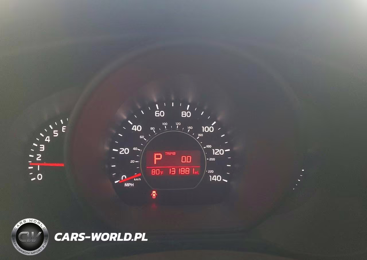 KIA SOUL + VIN:KNDJP3A57J7531944 - 9