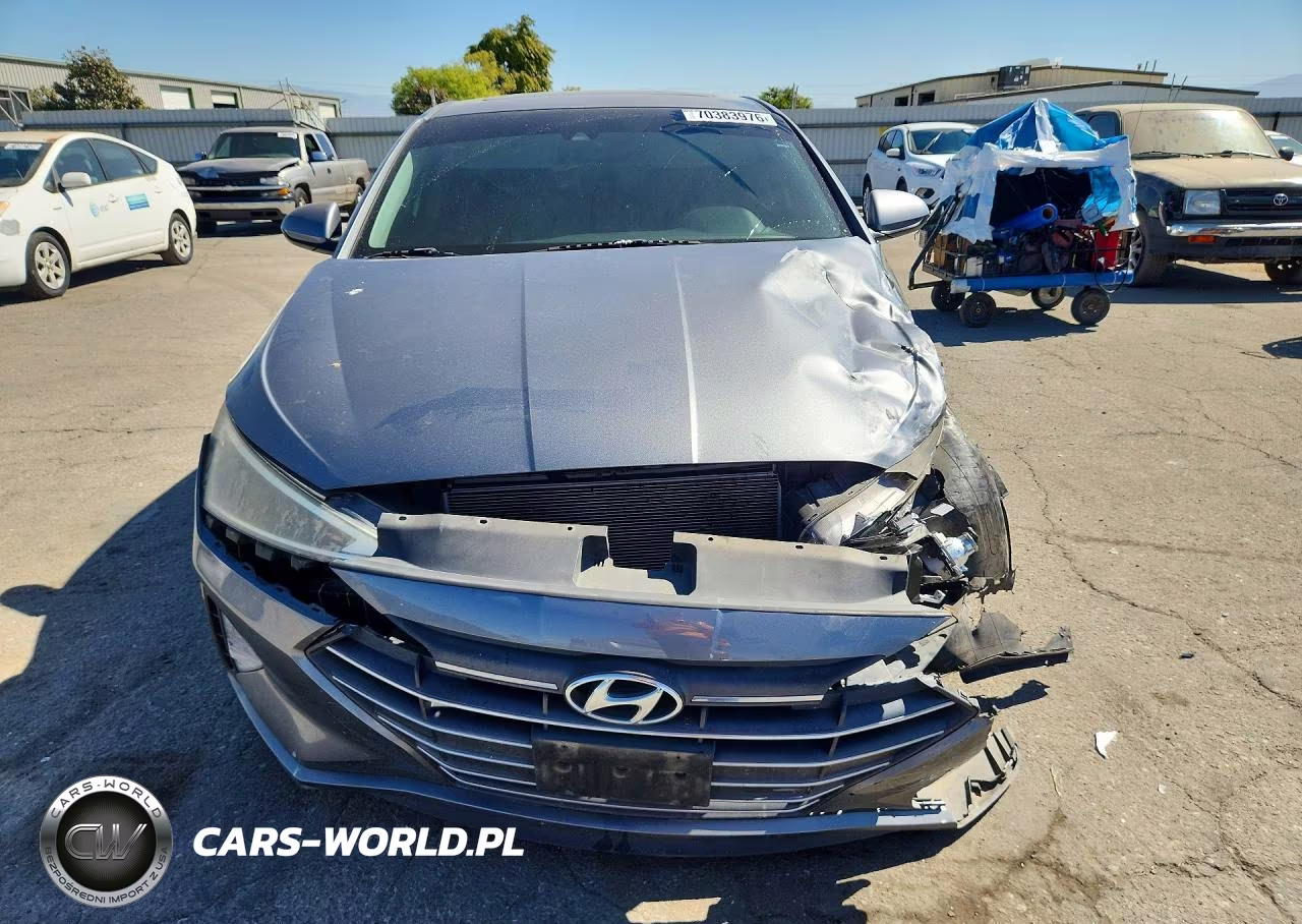 2019 Hyundai Elantra Value Edition VIN:KMHD84LFXKU878107 - 5
