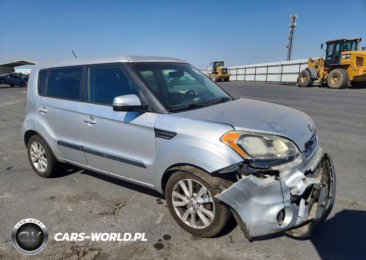 2013 Kia Soul + VIN:KNDJT2A61D7757965 - 4