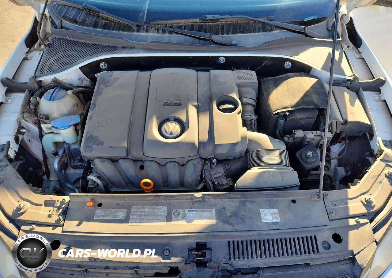 2012 Volkswagen Passat VIN:1VWAP7A30CC103226 - 11