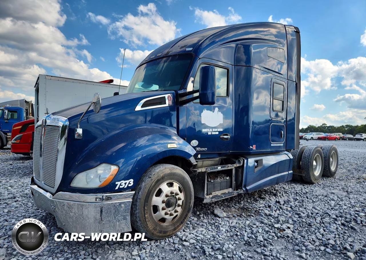 2017 Kenworth T680 Semi Truck